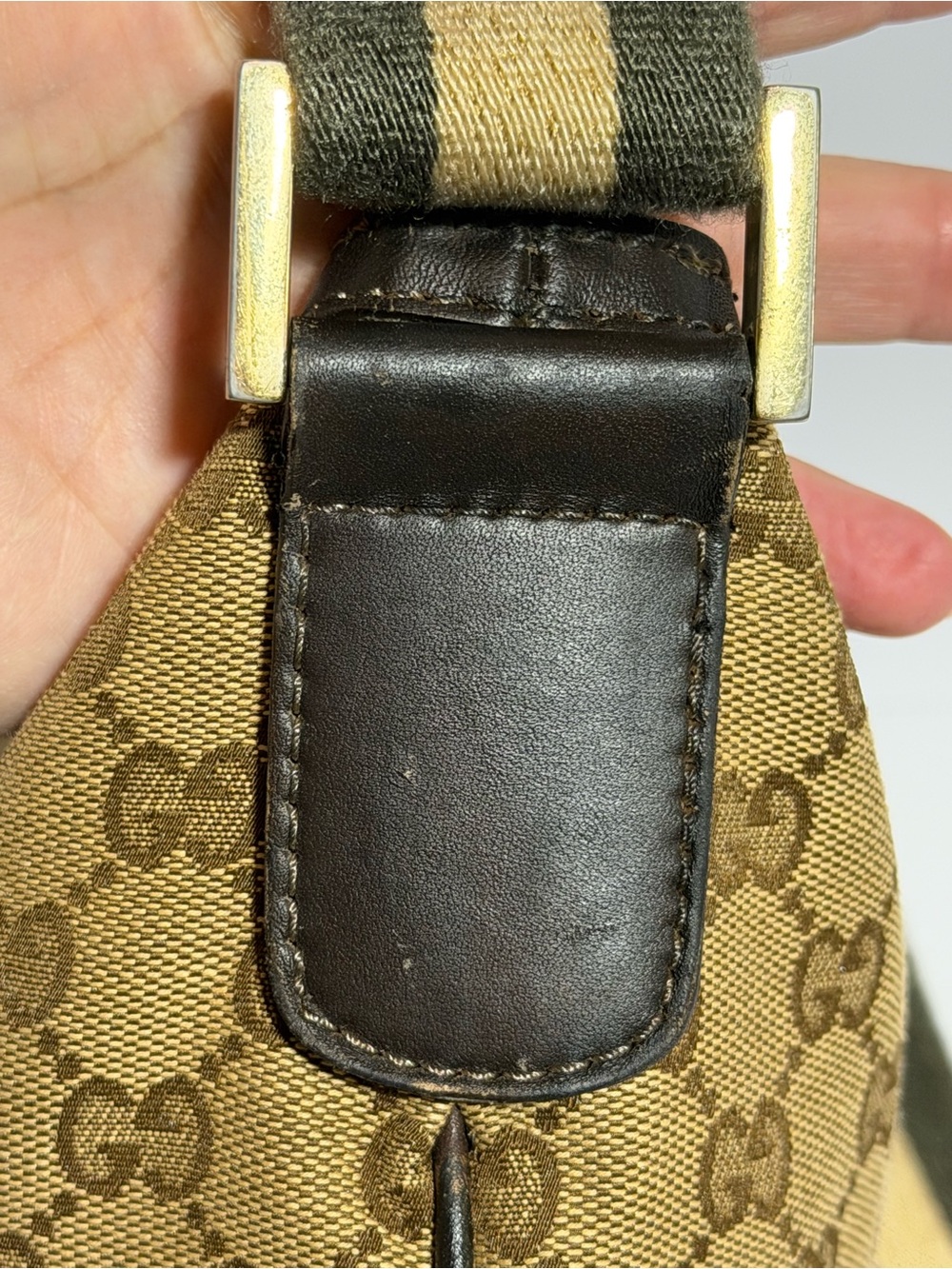 Gucci Tan/Brown GG Canvas Crossbody with Bee Charm - Picture 10 of 14